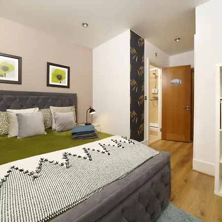 Apartamento St George Wharf Londres Exterior foto