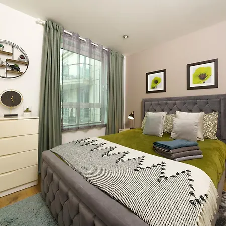Apartamento St George Wharf Londres Exterior foto
